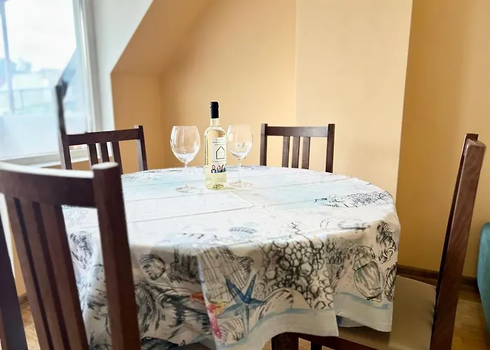 Thermae Loft شقة فارنا